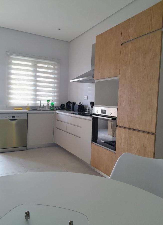 Appt Neuf De 2Ch Ds Residence Avec Piscine, Route Cotiere Grand Baie Exterior photo